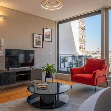 Rooftop Balcony At Historic Center *