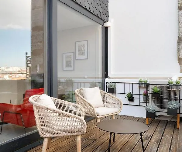 Rooftop Balcony At Historic Center Daire