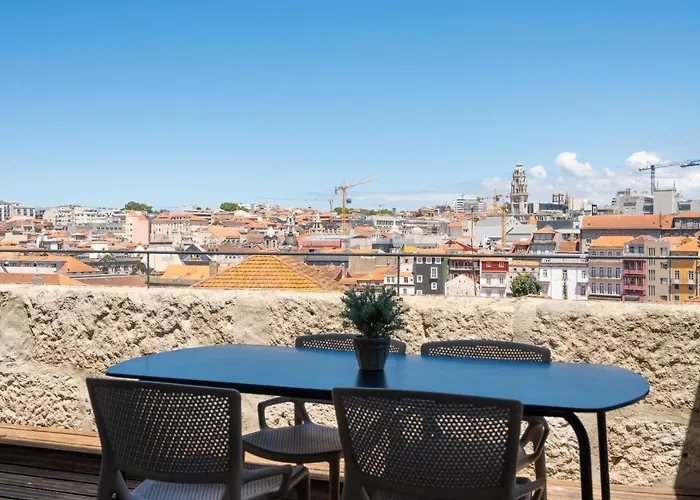 Rooftop Balcony At Historic Center *